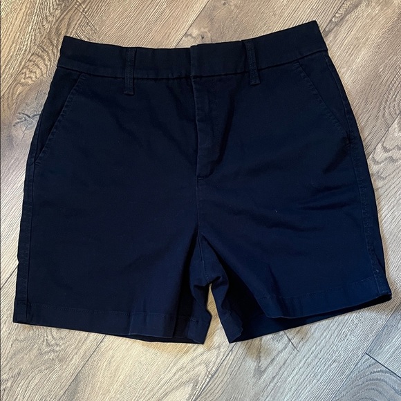 Gloria Vanderbilt Classic Black Women's Shorts - Picture 1 of 3